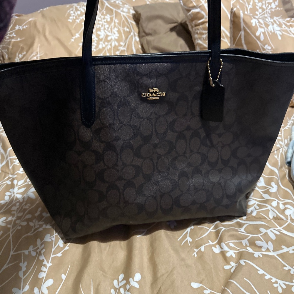 COACH CITY TOTE